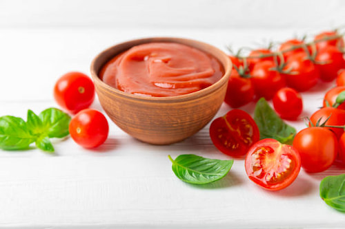تصویر 1 از قیمت خرید رب گوجه فرنگی محلی + فروش ویژه